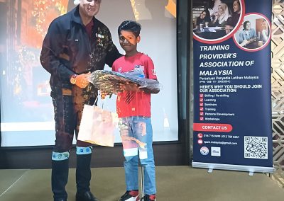 CHRISTMAS SHARE A GIFT